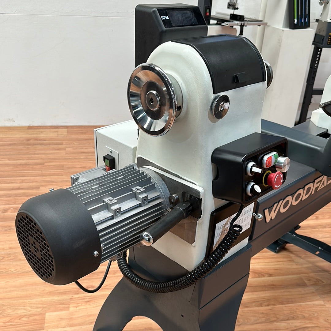 Woodfast 762mm (30") Swing x 1060mm (40") Between Centres Super Heavy Duty Wood Lathe 3HP WL3040A *Sold Out Again Due to High Demand | Restocking Soon - Expected Q1, 2026 - Pre-Order Recommended*