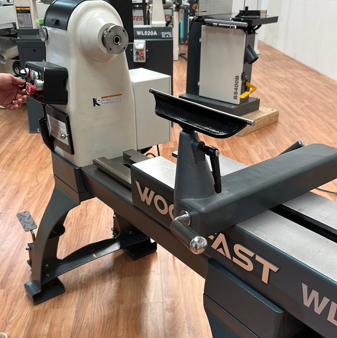 Woodfast 762mm (30") Swing x 1060mm (40") Between Centres Super Heavy Duty Wood Lathe 3HP WL3040A