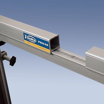 Adjustment of measurements on the PB83E in function of the door to be placed.