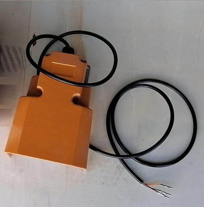 Foot Switch Safety suit 1250mm Magnetic Bender 1250E by Oltre X JDC Bend