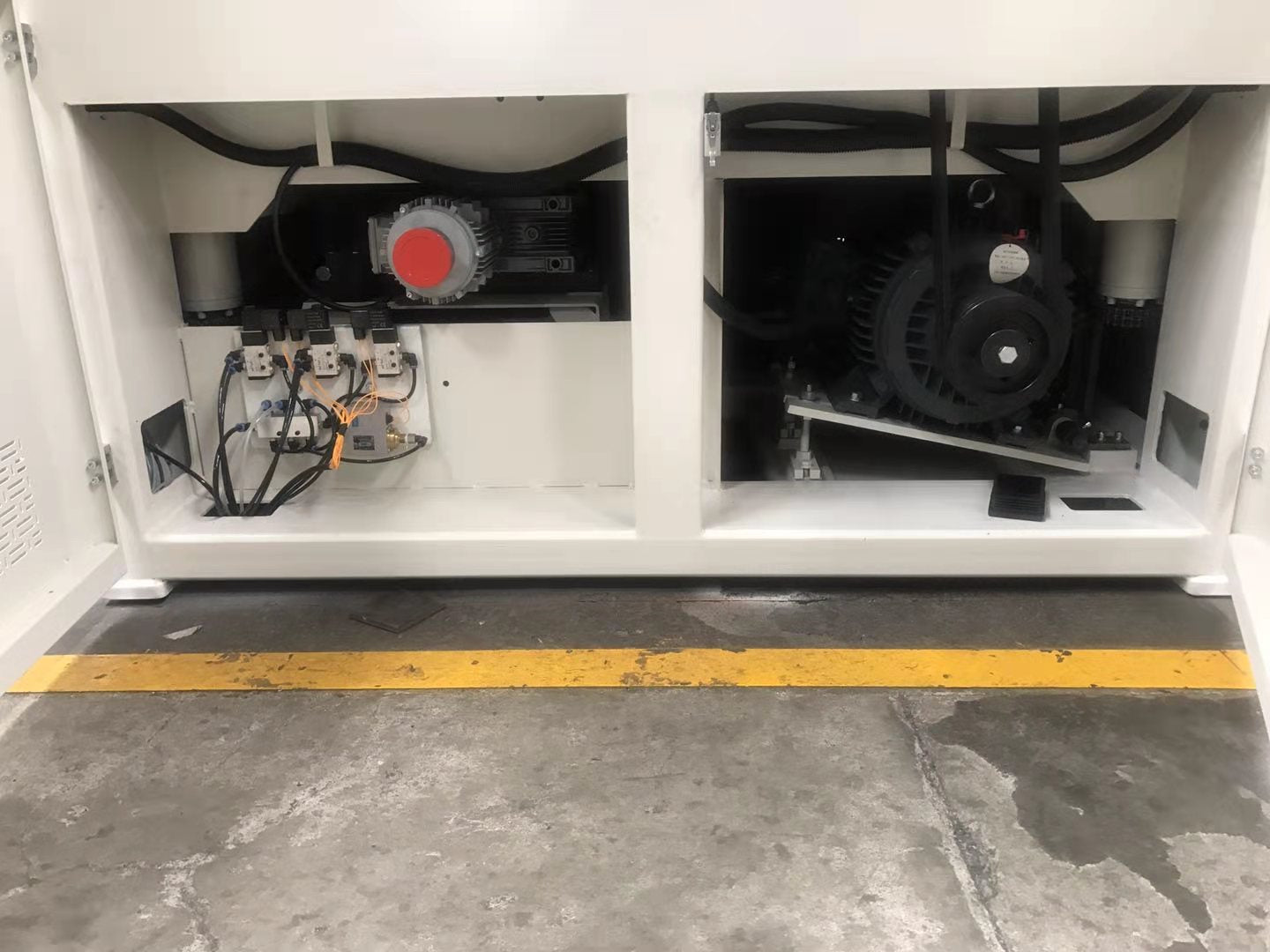 ToughCut 1300mm Heavy Duty Double Wide Belt Sander with Platen SPRU1300A