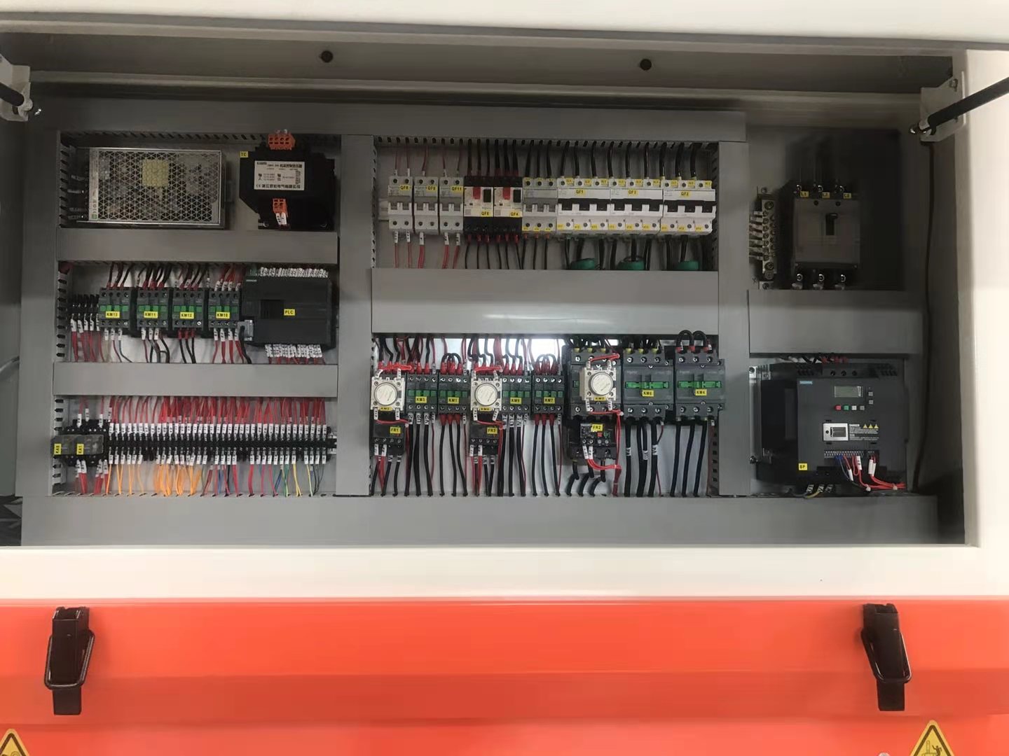 ToughCut 1300mm Heavy Duty Double Wide Belt Sander with Platen SPRU1300A